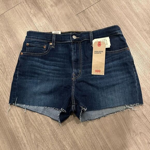NWT Levi’s Raw Hem Dark Wash Hi Rise Waisted Stretch Denim Jean Short - Picture 1 of 5